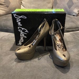 NIB Sam Edelman Nivan T Strap Aged Metal Pump Sz 8